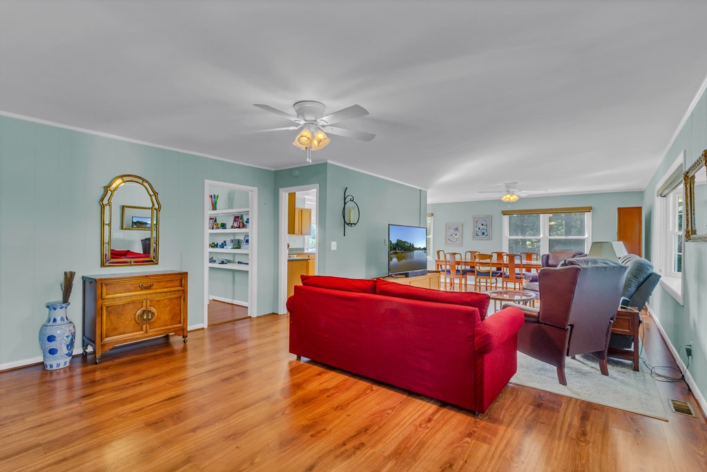 433 Old Farm Lane Road