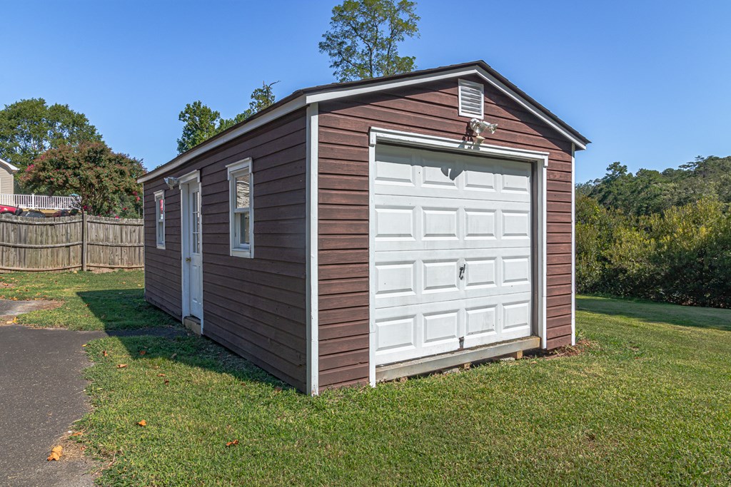 433 Old Farm Lane Road