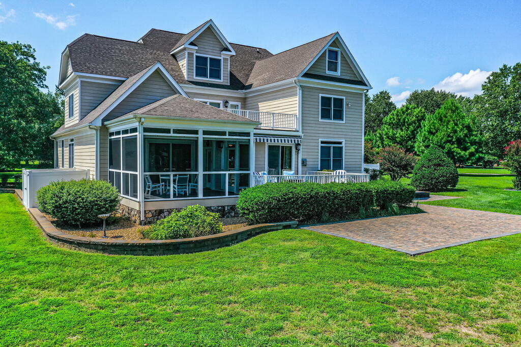 310 Old Point Rd