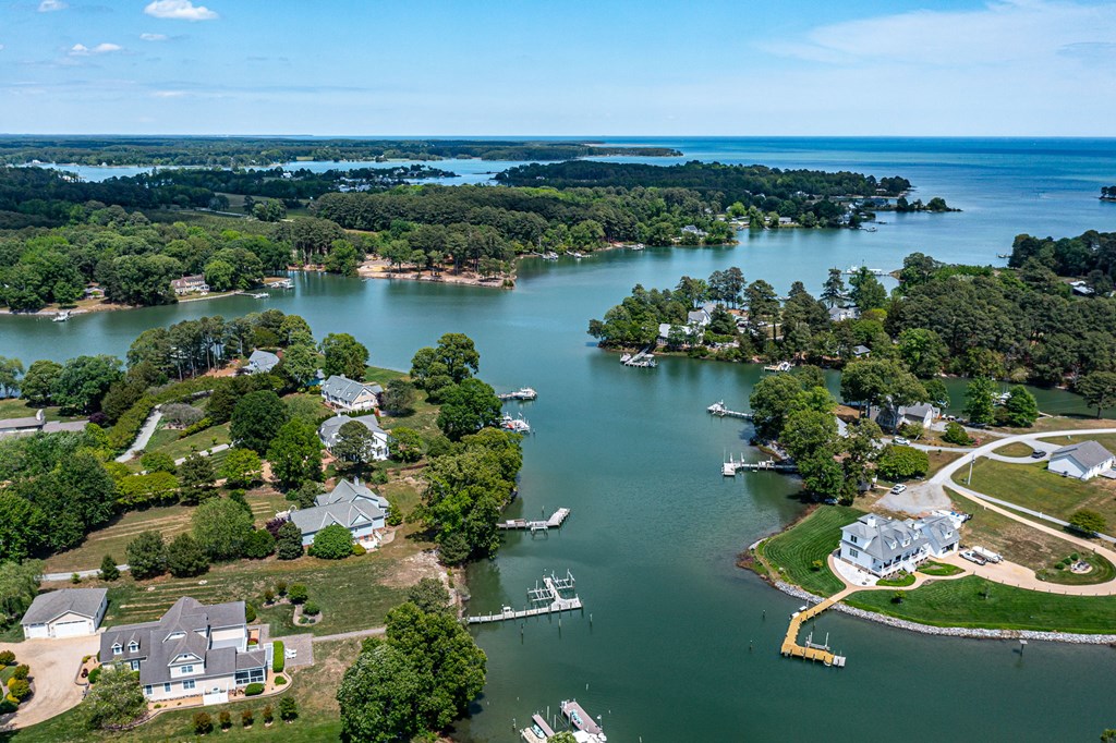 310 Old Point Rd