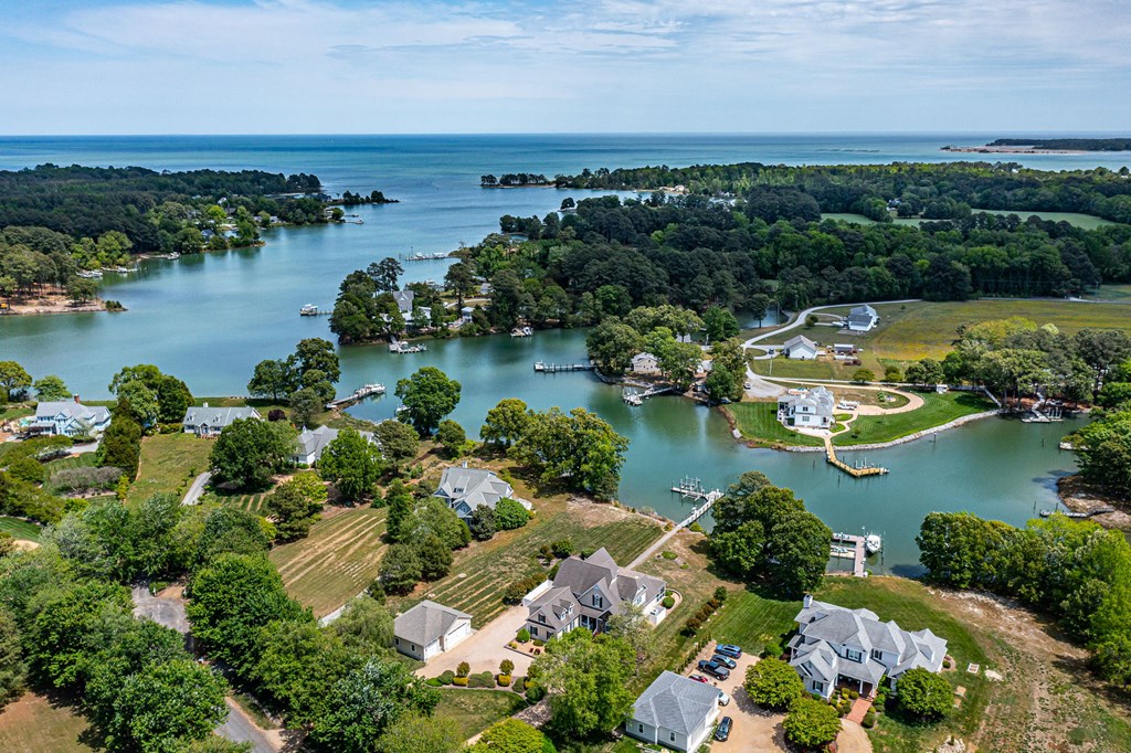 310 Old Point Rd