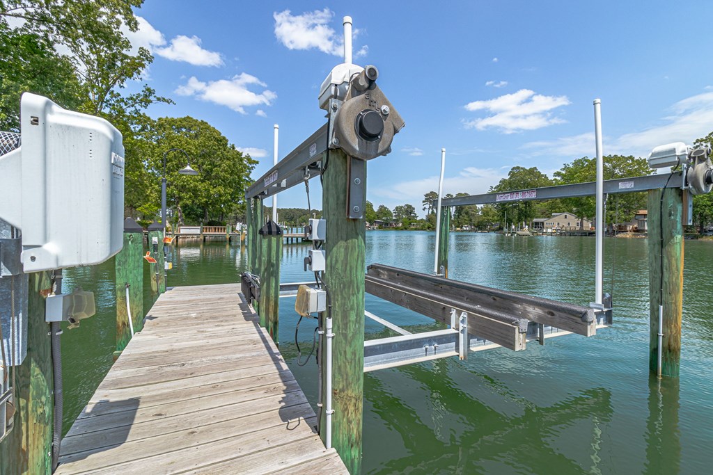 310 Old Point Rd