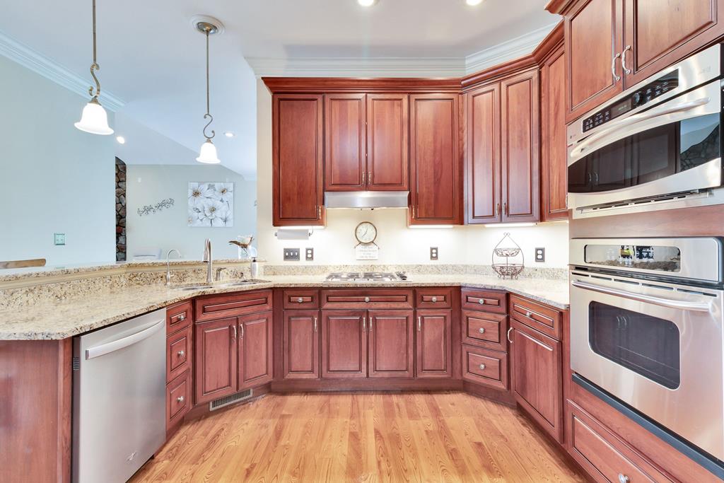310 Old Point Rd
