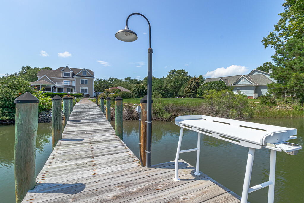 310 Old Point Rd