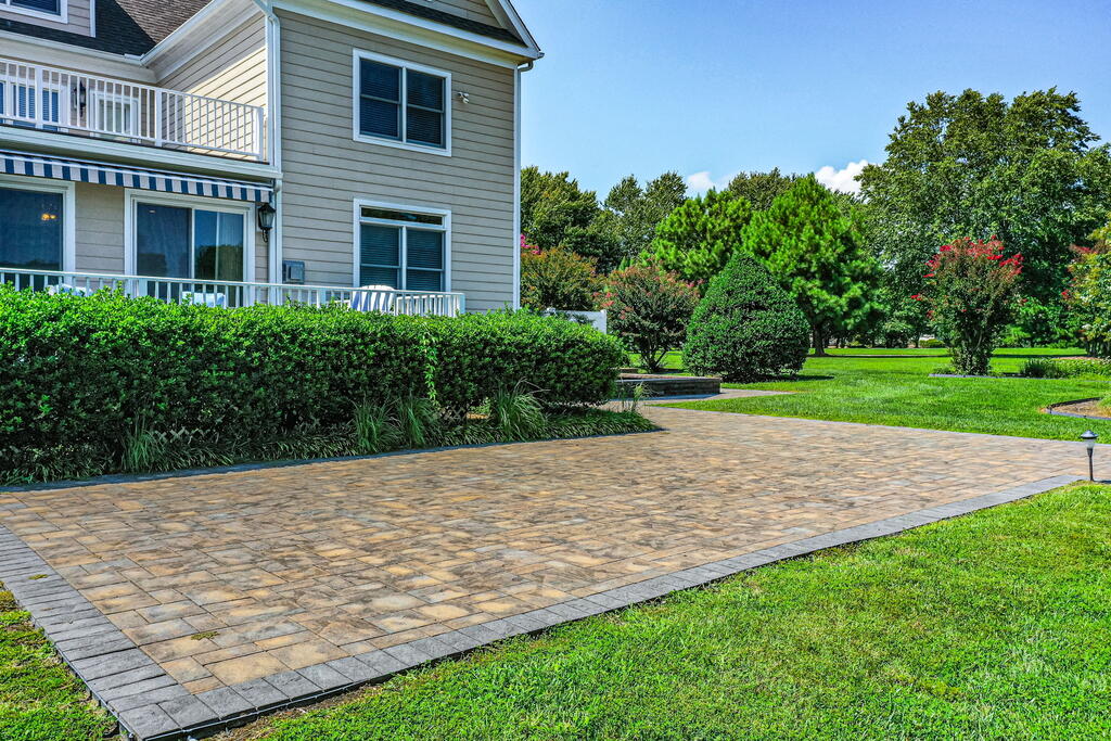 310 Old Point Rd