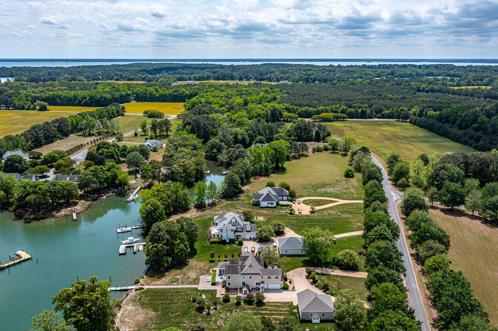 310 Old Point Rd