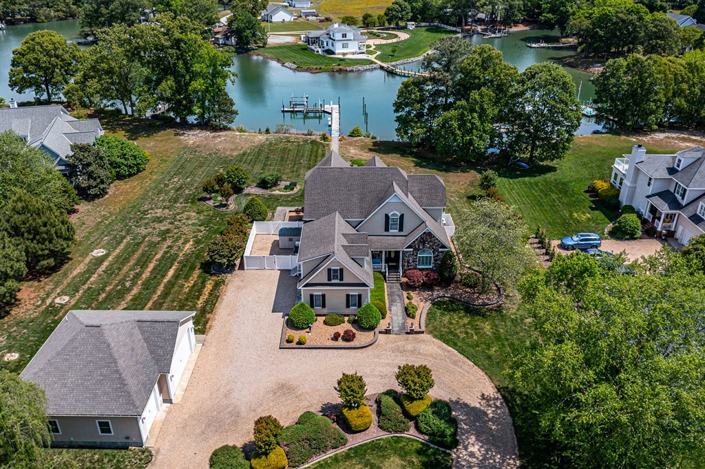 310 Old Point Rd