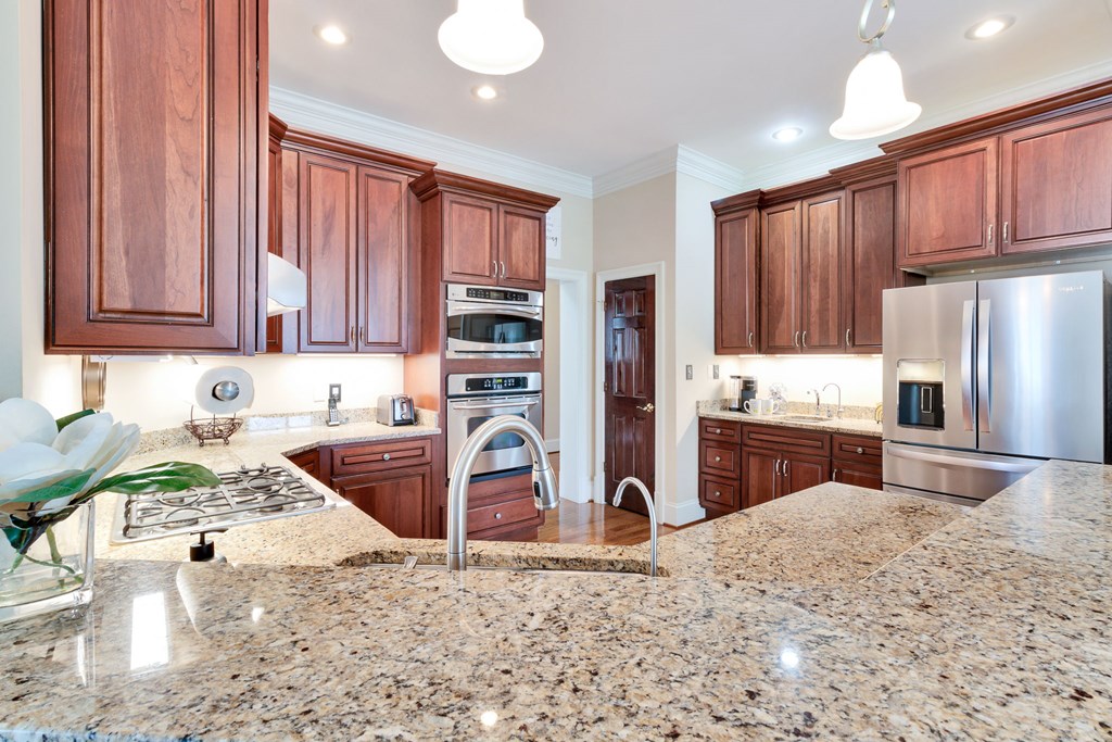 310 Old Point Rd