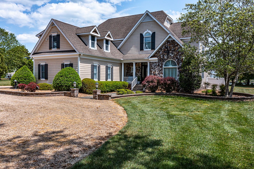 310 Old Point Rd