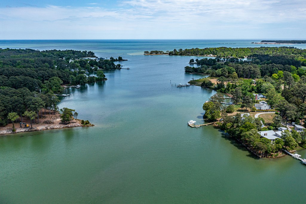 310 Old Point Rd