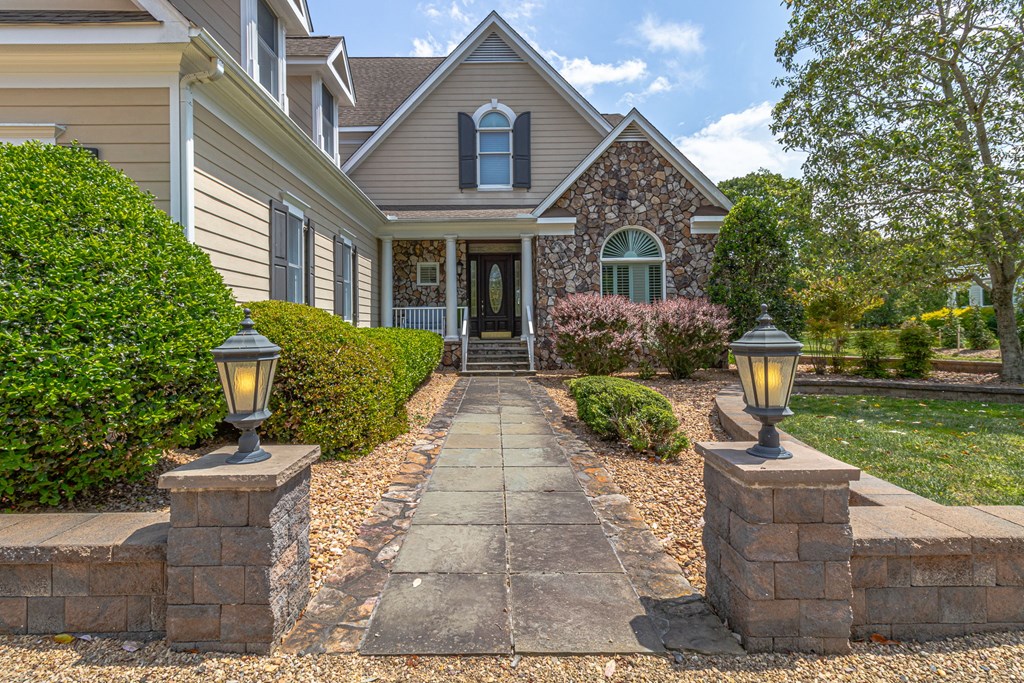 310 Old Point Rd