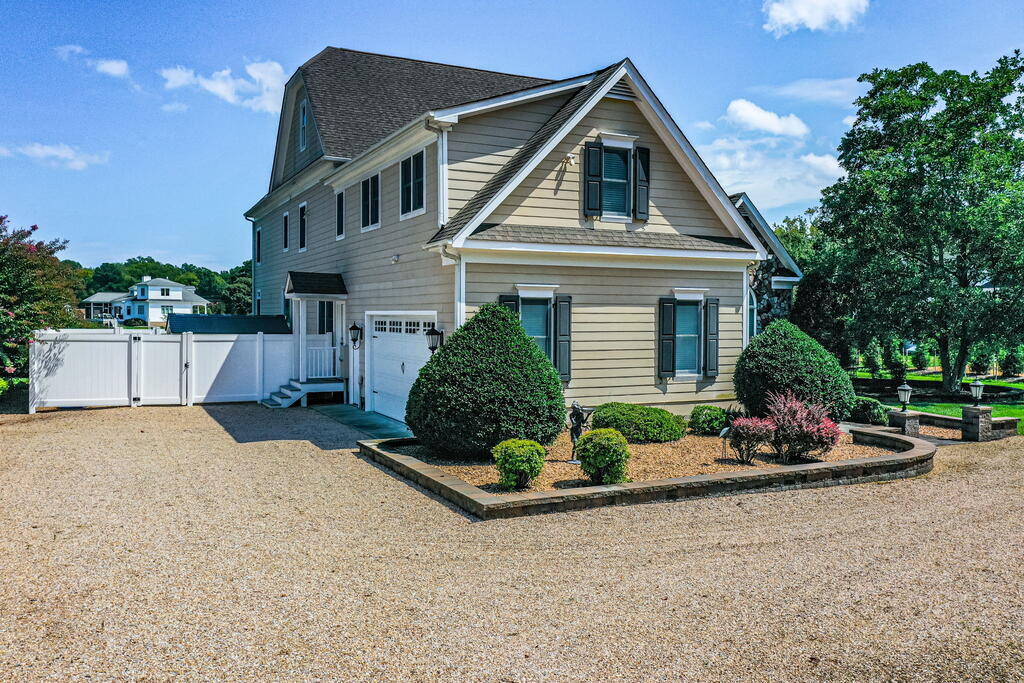 310 Old Point Rd
