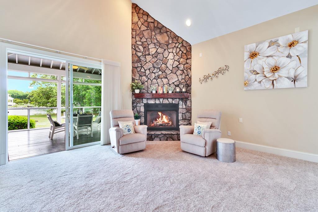 310 Old Point Rd