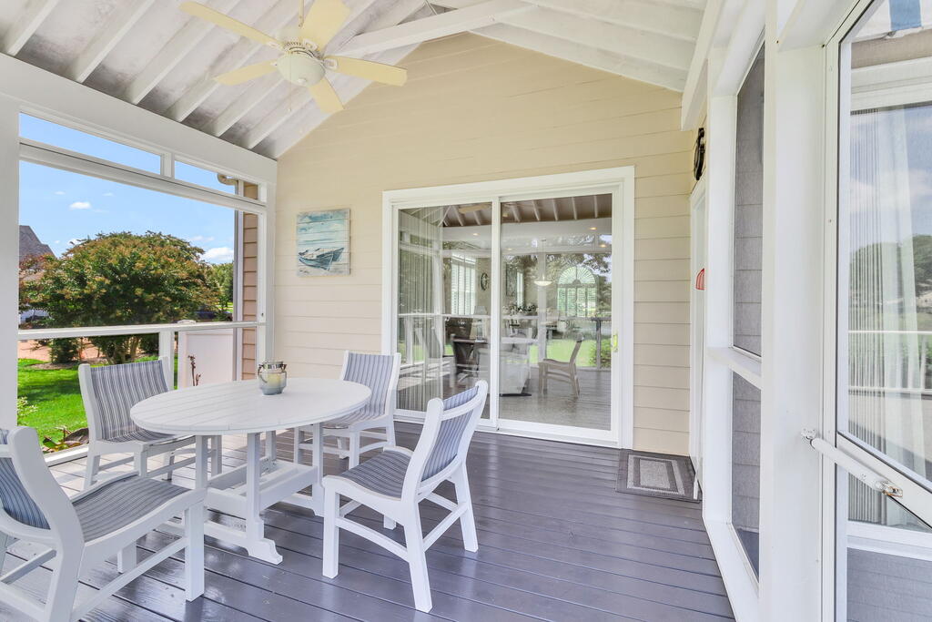 310 Old Point Rd