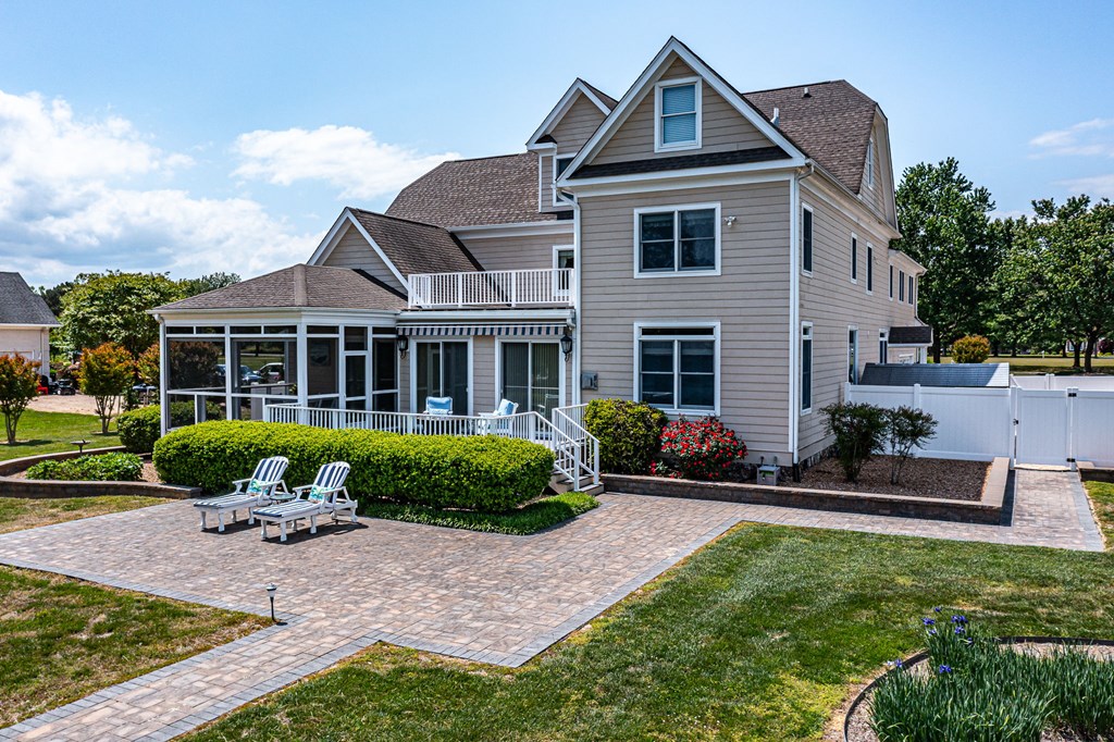 310 Old Point Rd
