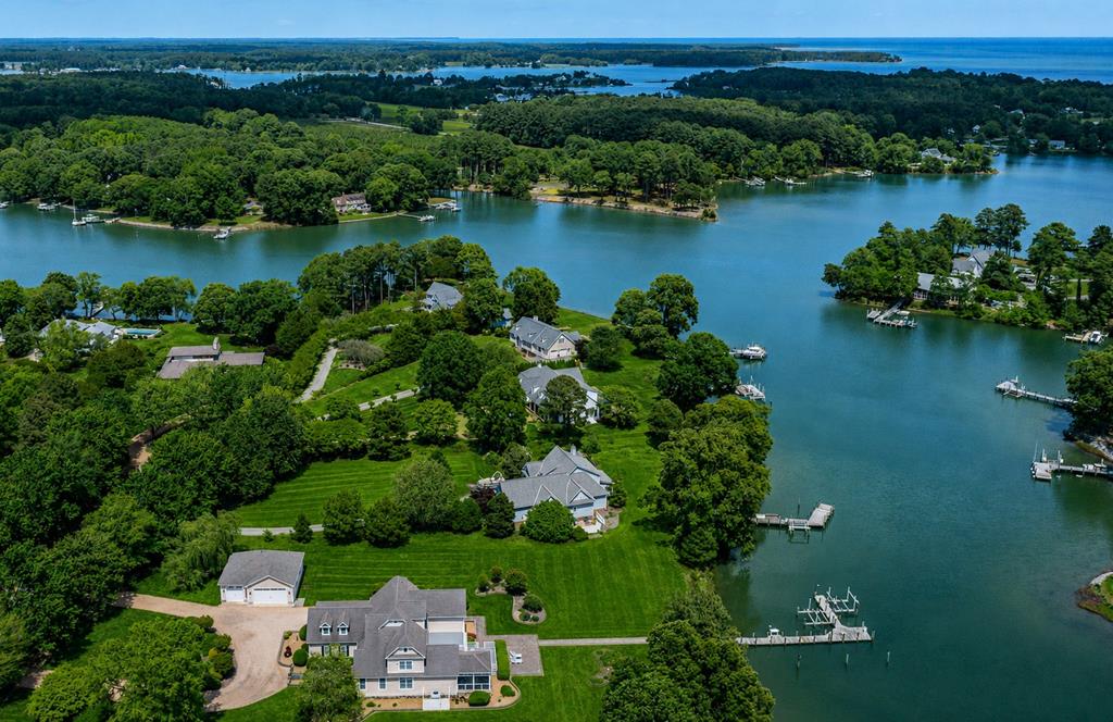 310 Old Point Rd