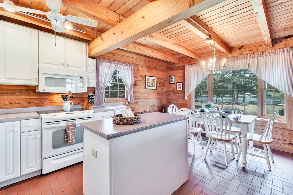 1280 Kelley Neck Road