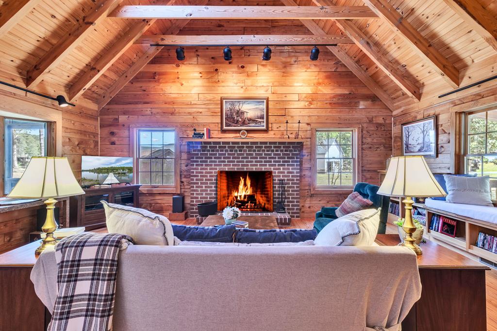 1280 Kelley Neck Road