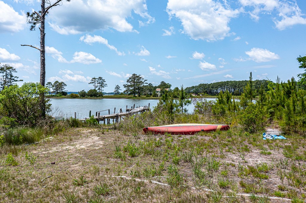 1439 North River Road