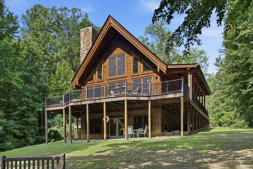 32 Shoreline Drive