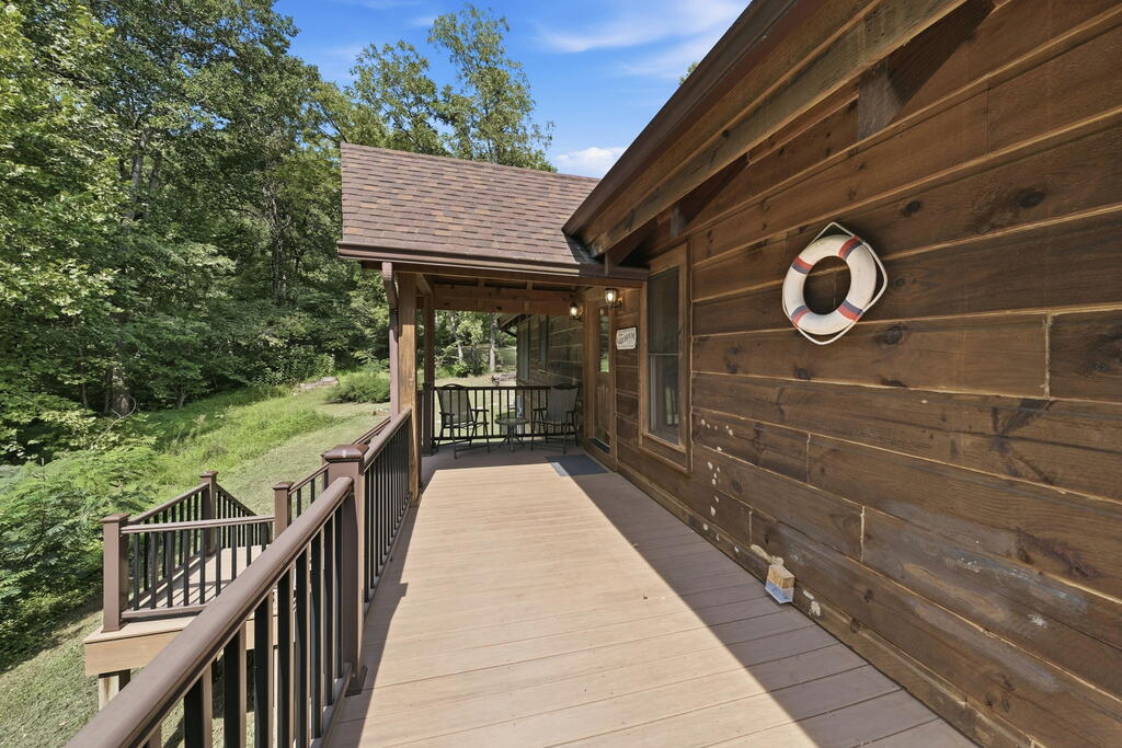 32 Shoreline Drive