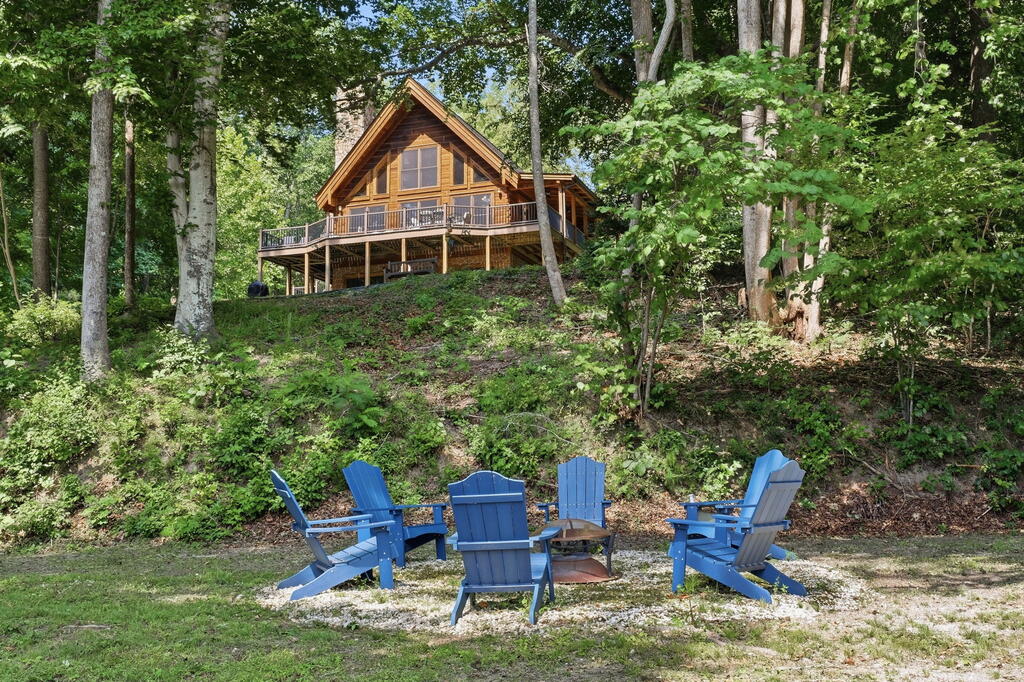32 Shoreline Drive