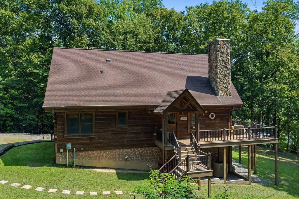 32 Shoreline Drive