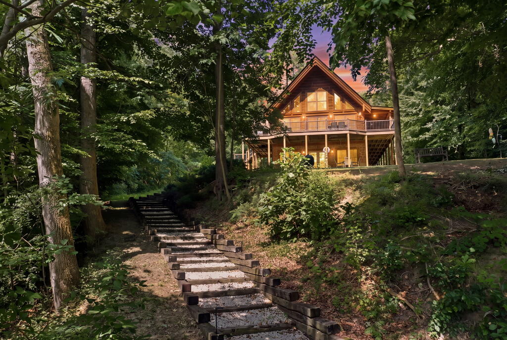 32 Shoreline Drive