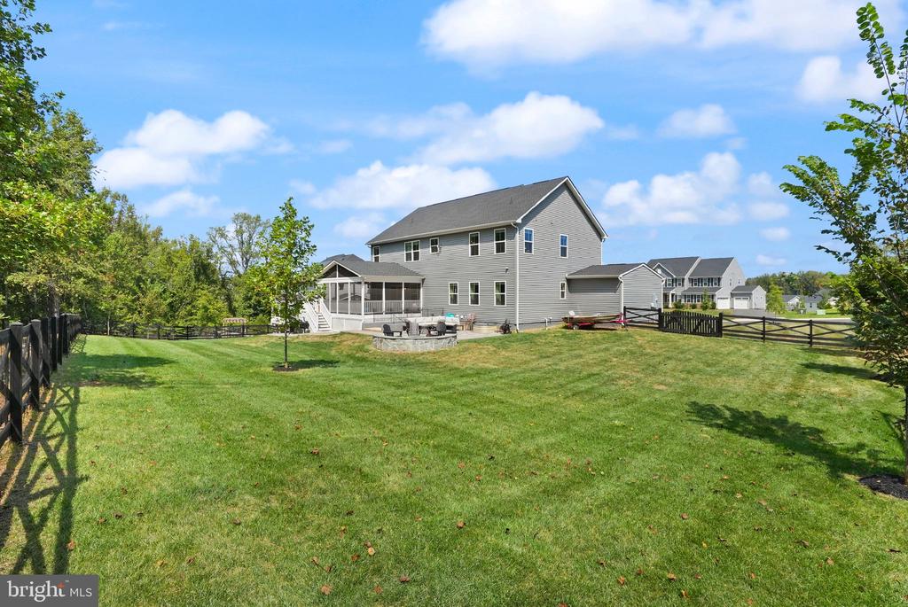 6529 BOB WHITE DRIVE