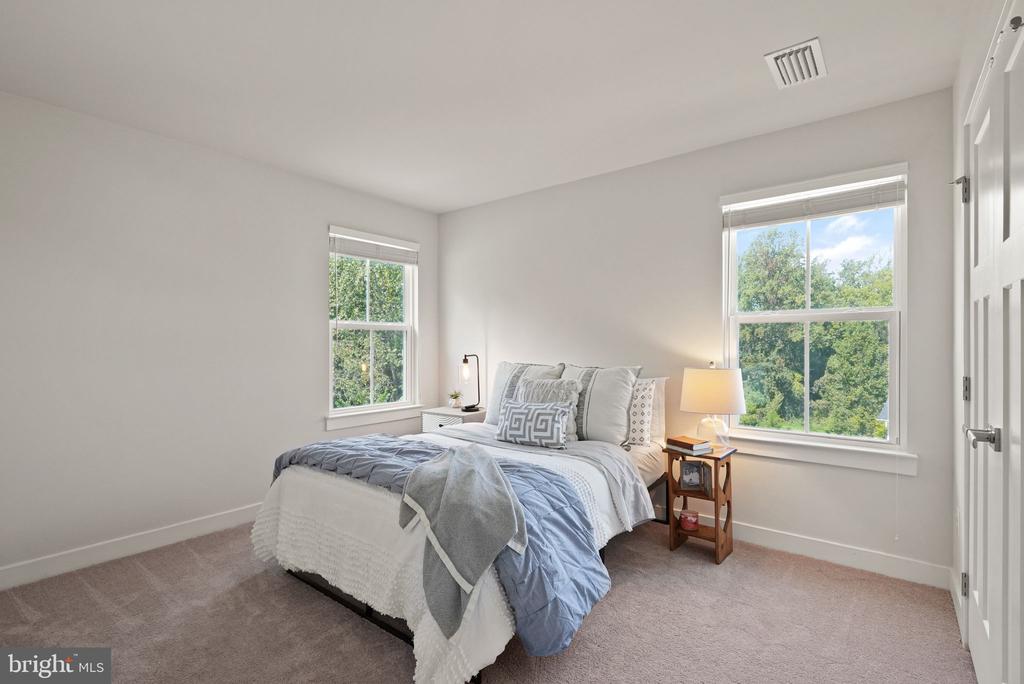 6529 BOB WHITE DRIVE