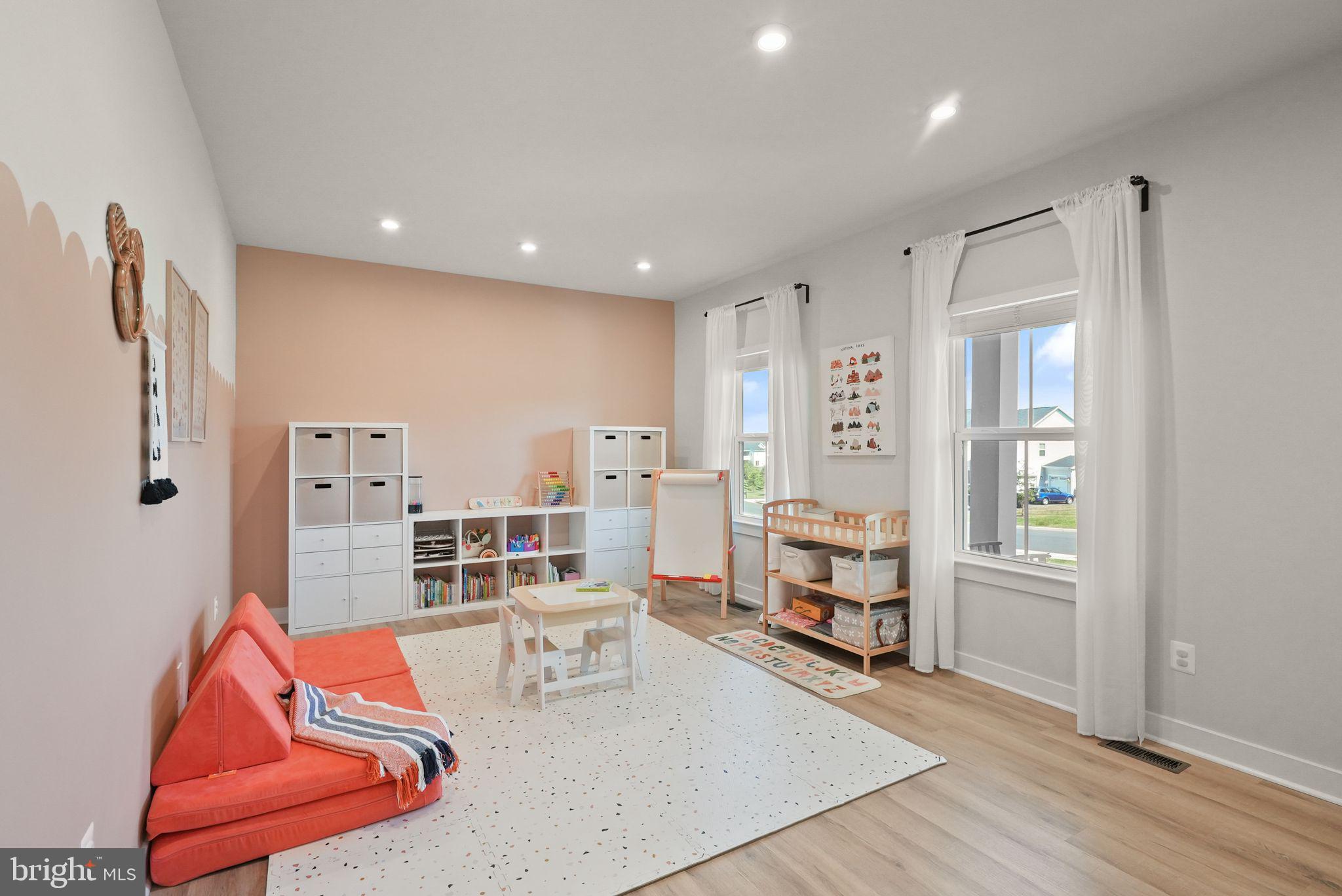 6529 BOB WHITE DRIVE