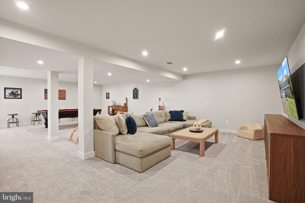 6529 BOB WHITE DRIVE