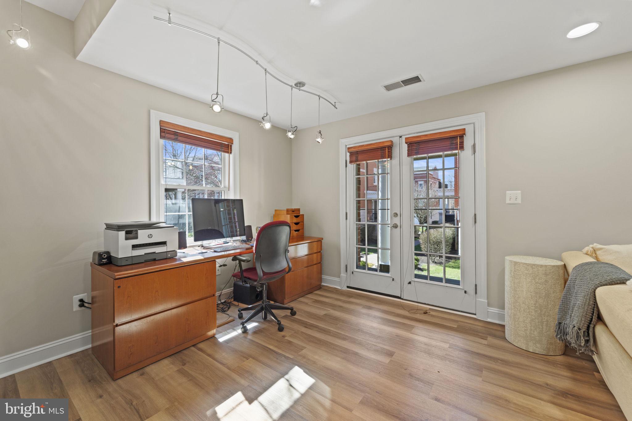 12137 Chancery Station Cir
