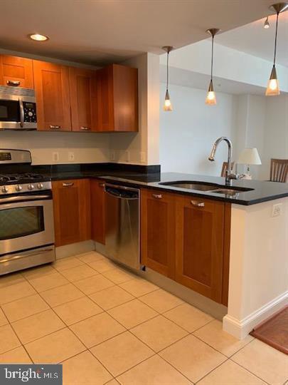 2451 MIDTOWN AVE #1617