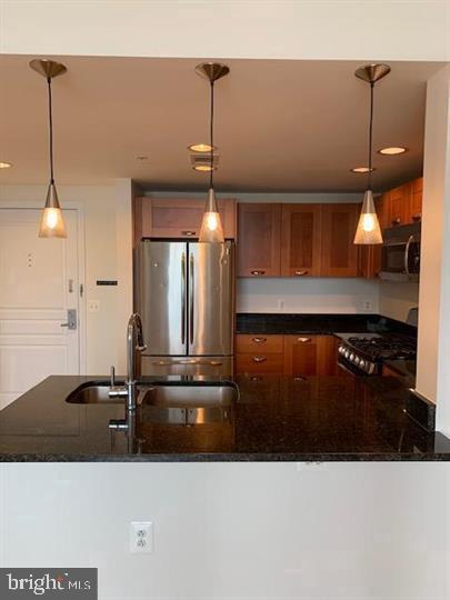 2451 MIDTOWN AVE #1617