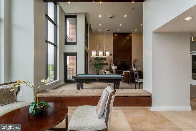 2451 MIDTOWN AVE #1617