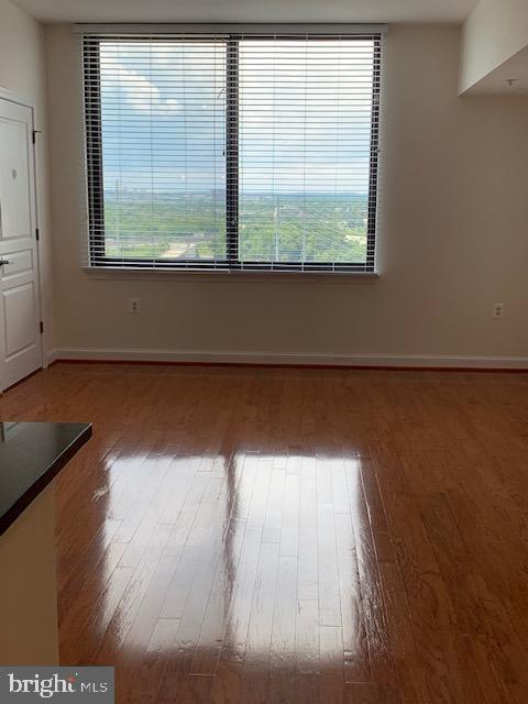 2451 MIDTOWN AVE #1617