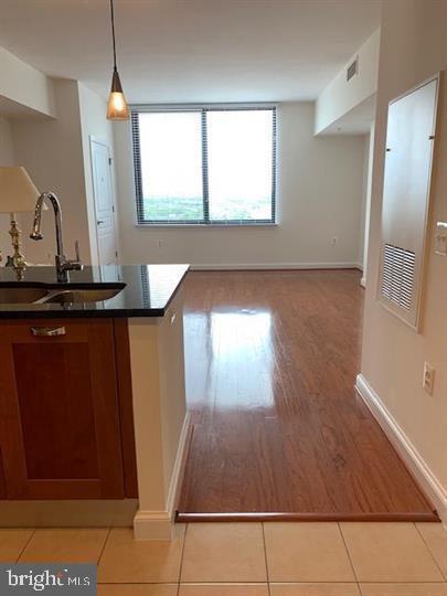 2451 MIDTOWN AVE #1617
