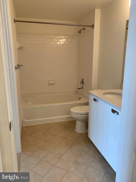2451 MIDTOWN AVE #1617