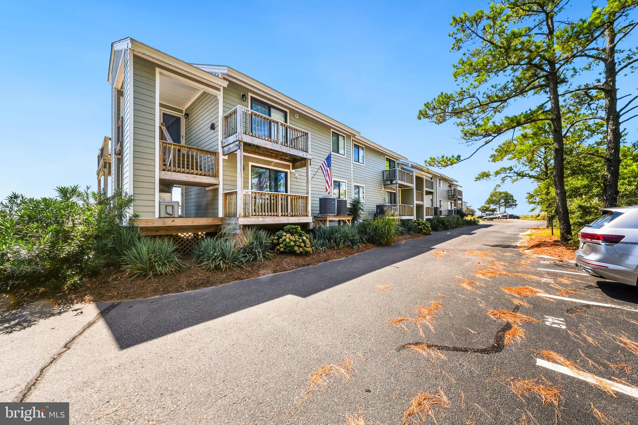 141 BEACH COVE DRIVE
