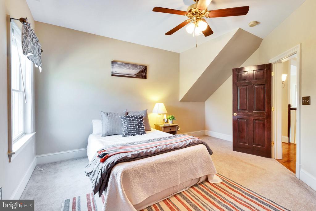 310 OLD POINT ROAD
