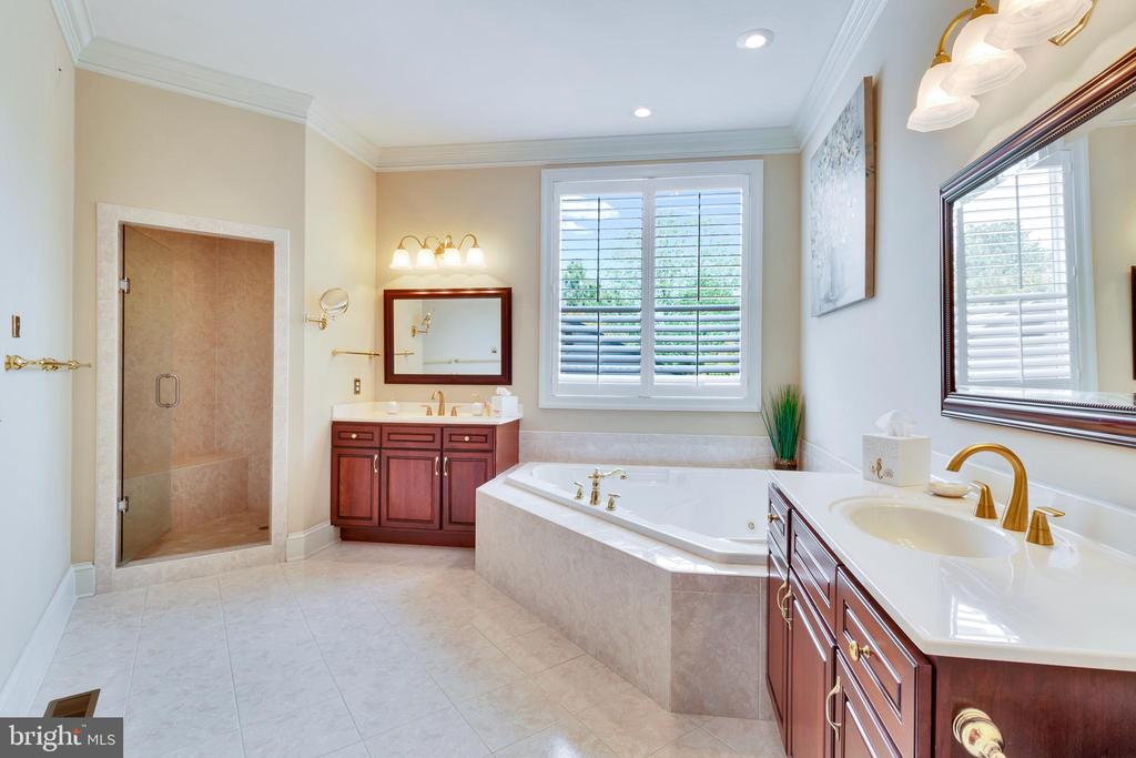 310 OLD POINT ROAD