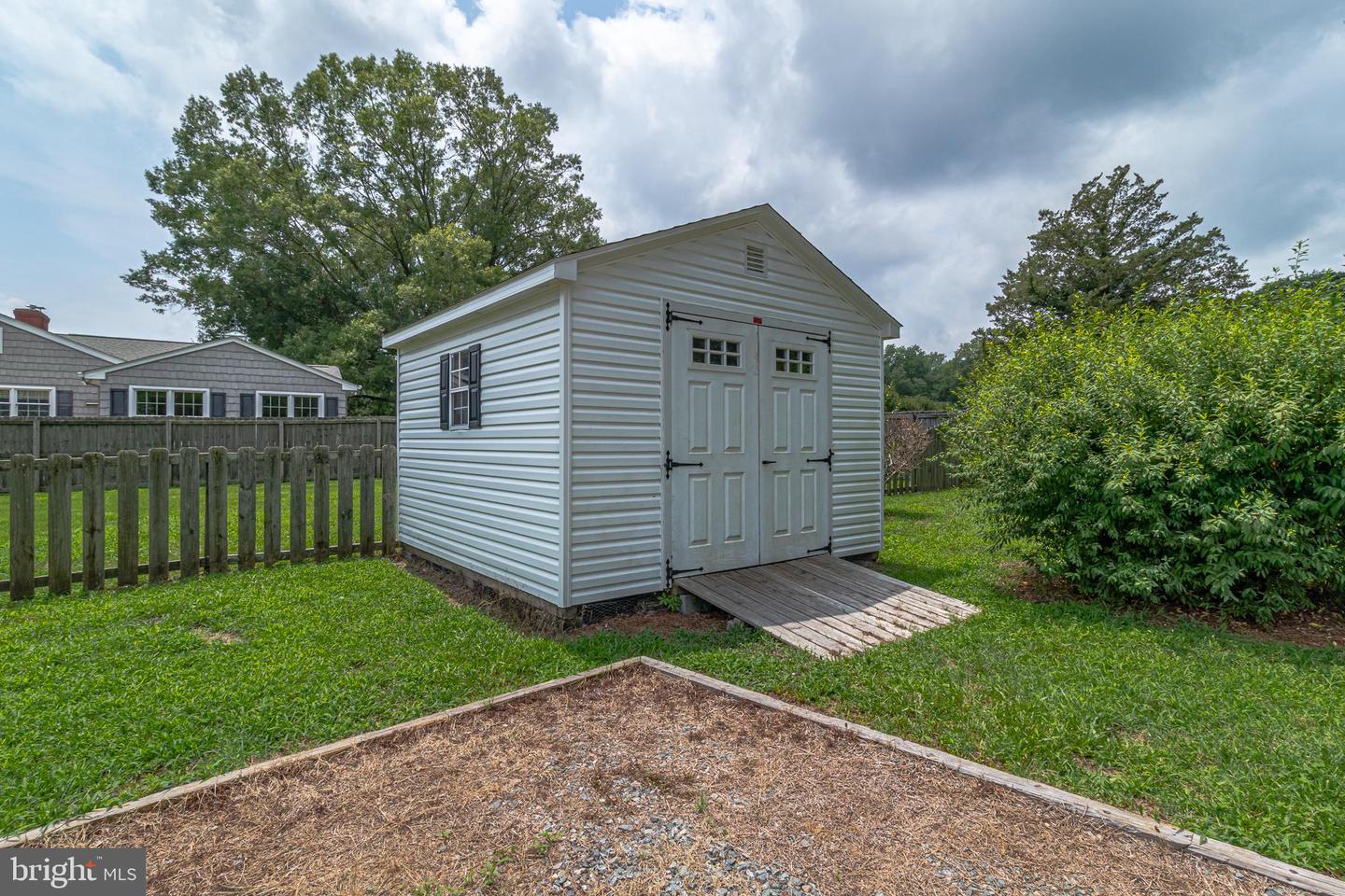 72 Nimcock Rd
