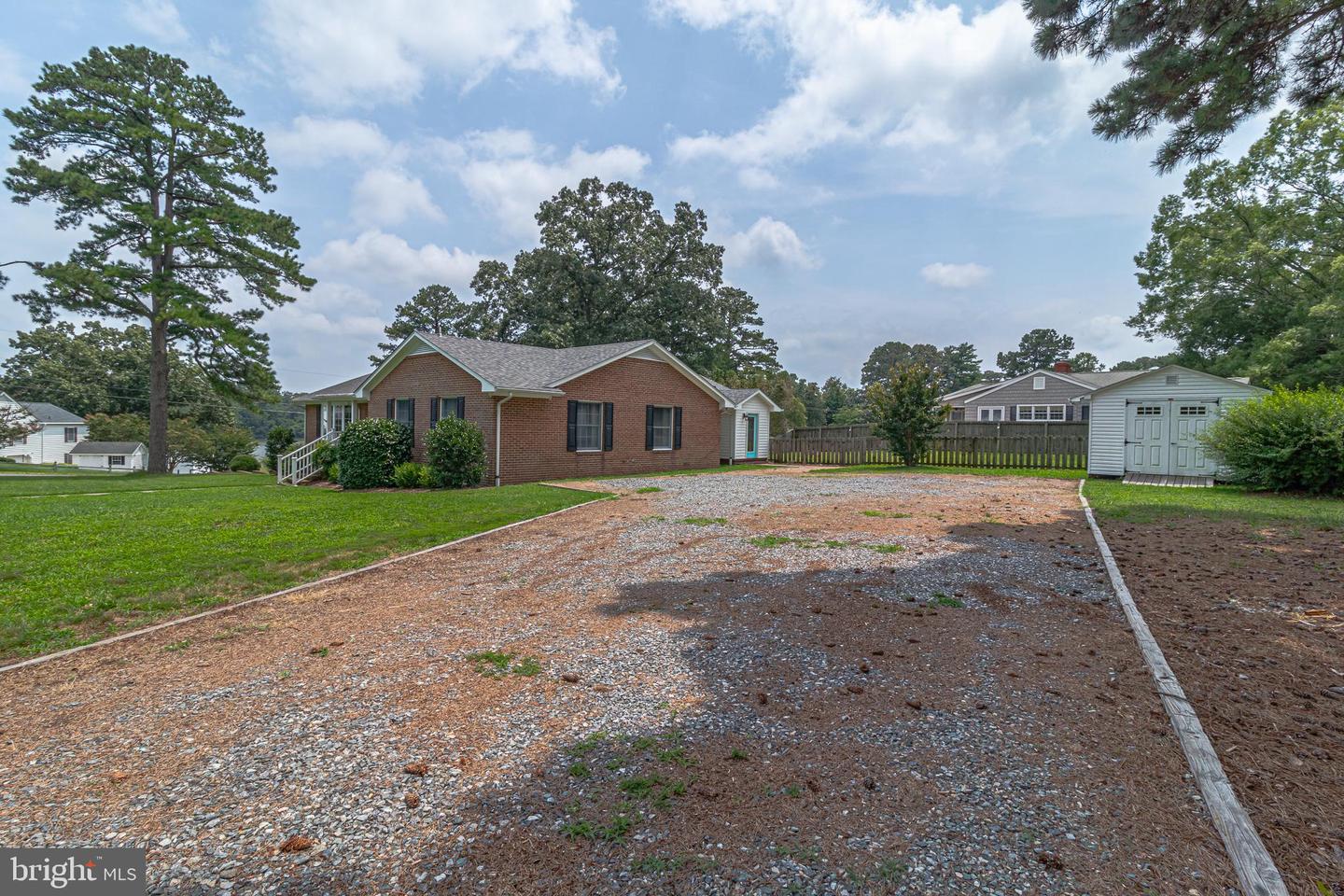 72 Nimcock Rd