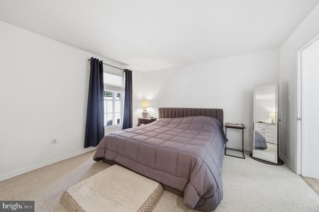 90 SHELL REEF COURT