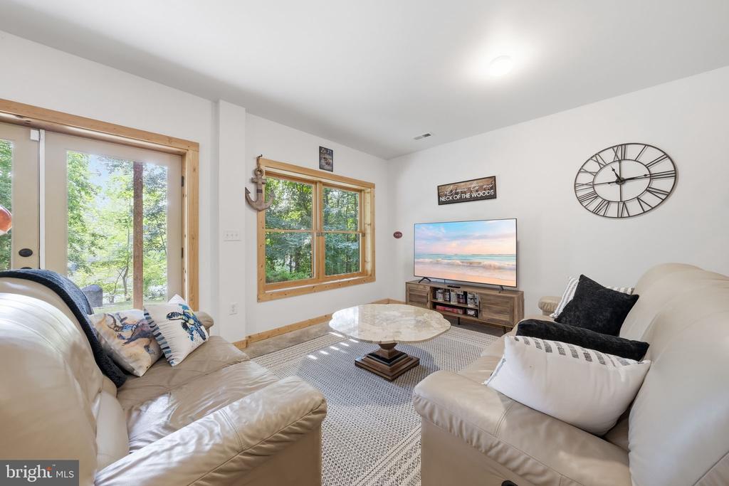 32 SHORELINE DRIVE