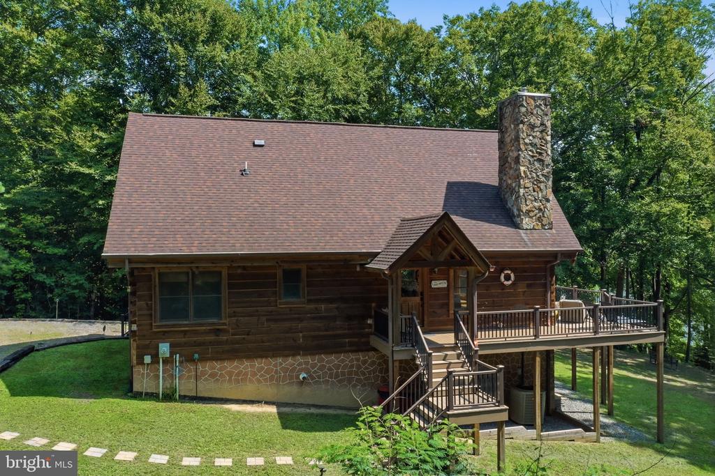 32 SHORELINE DRIVE