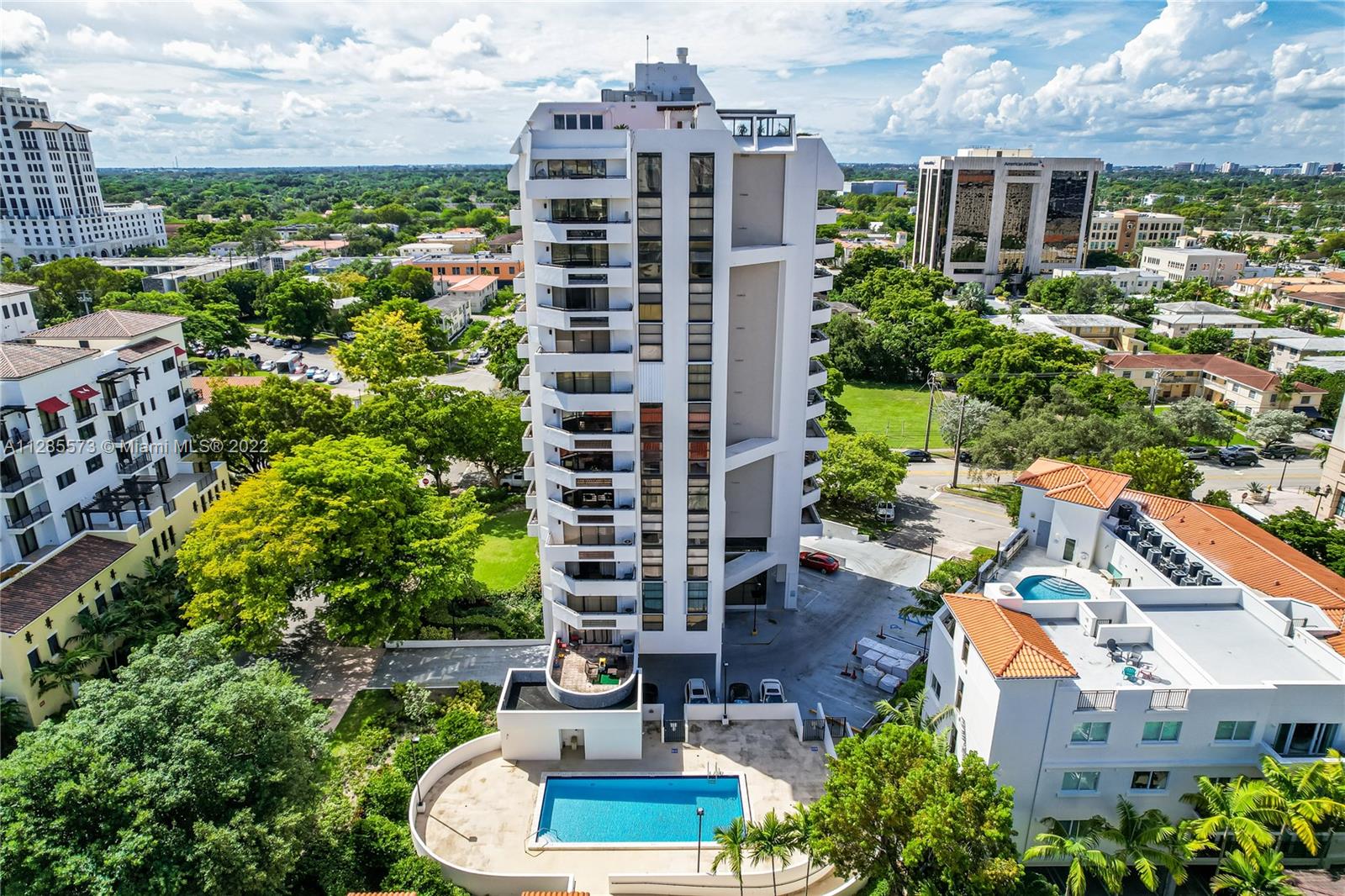 911 E Ponce De Leon Blvd # 1602