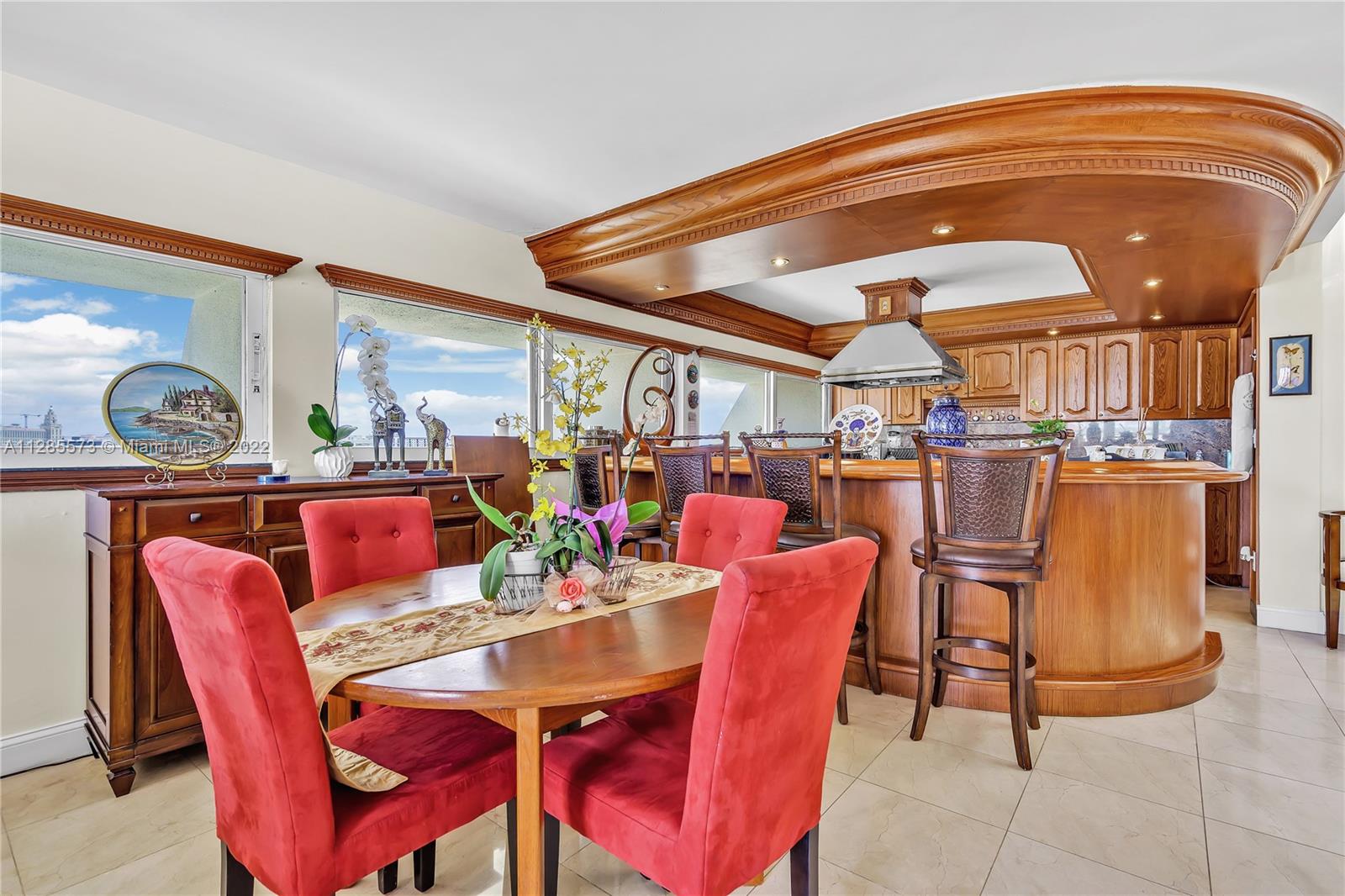 911 E Ponce De Leon Blvd # 1602