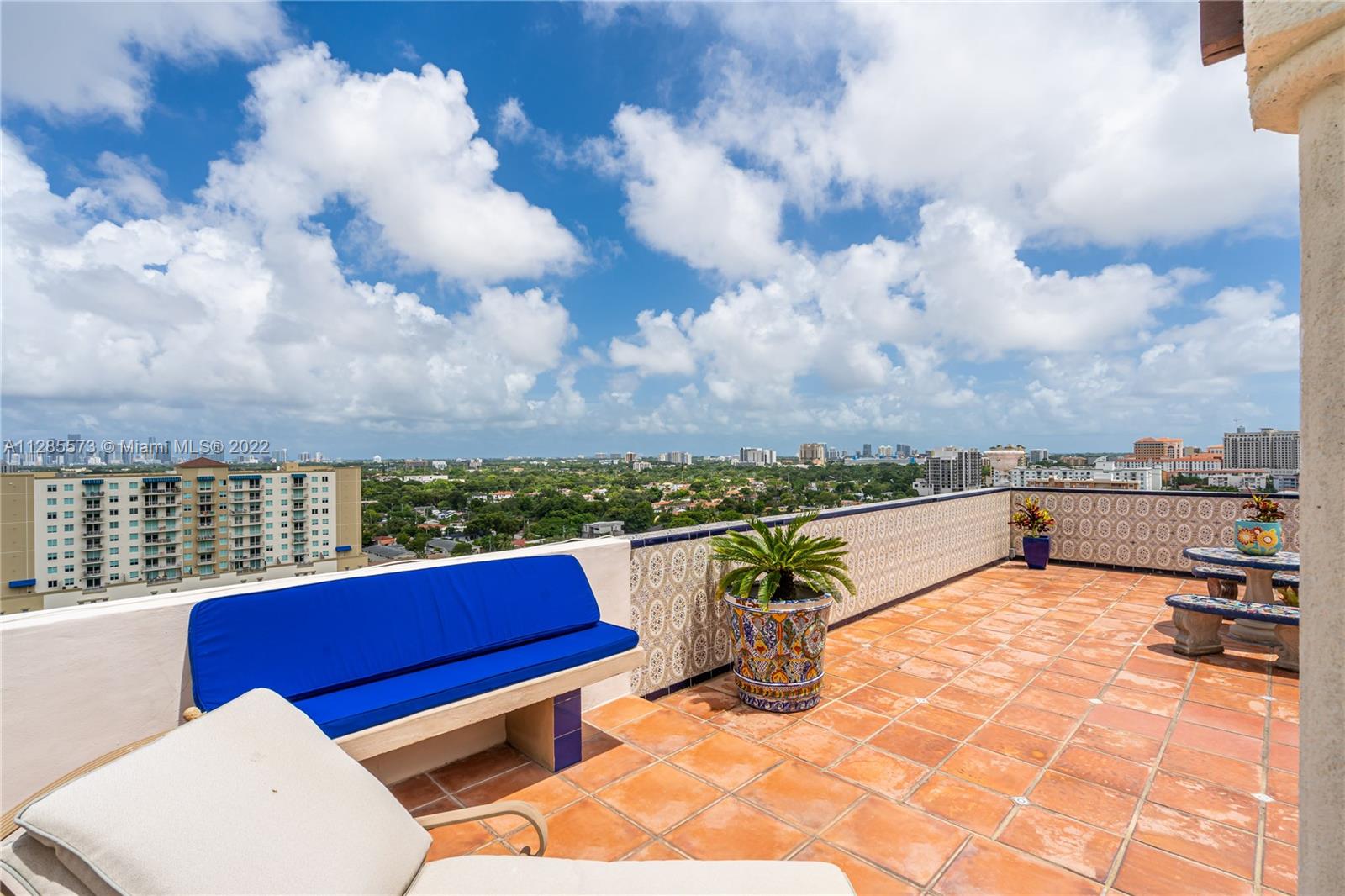 911 E Ponce De Leon Blvd # 1602